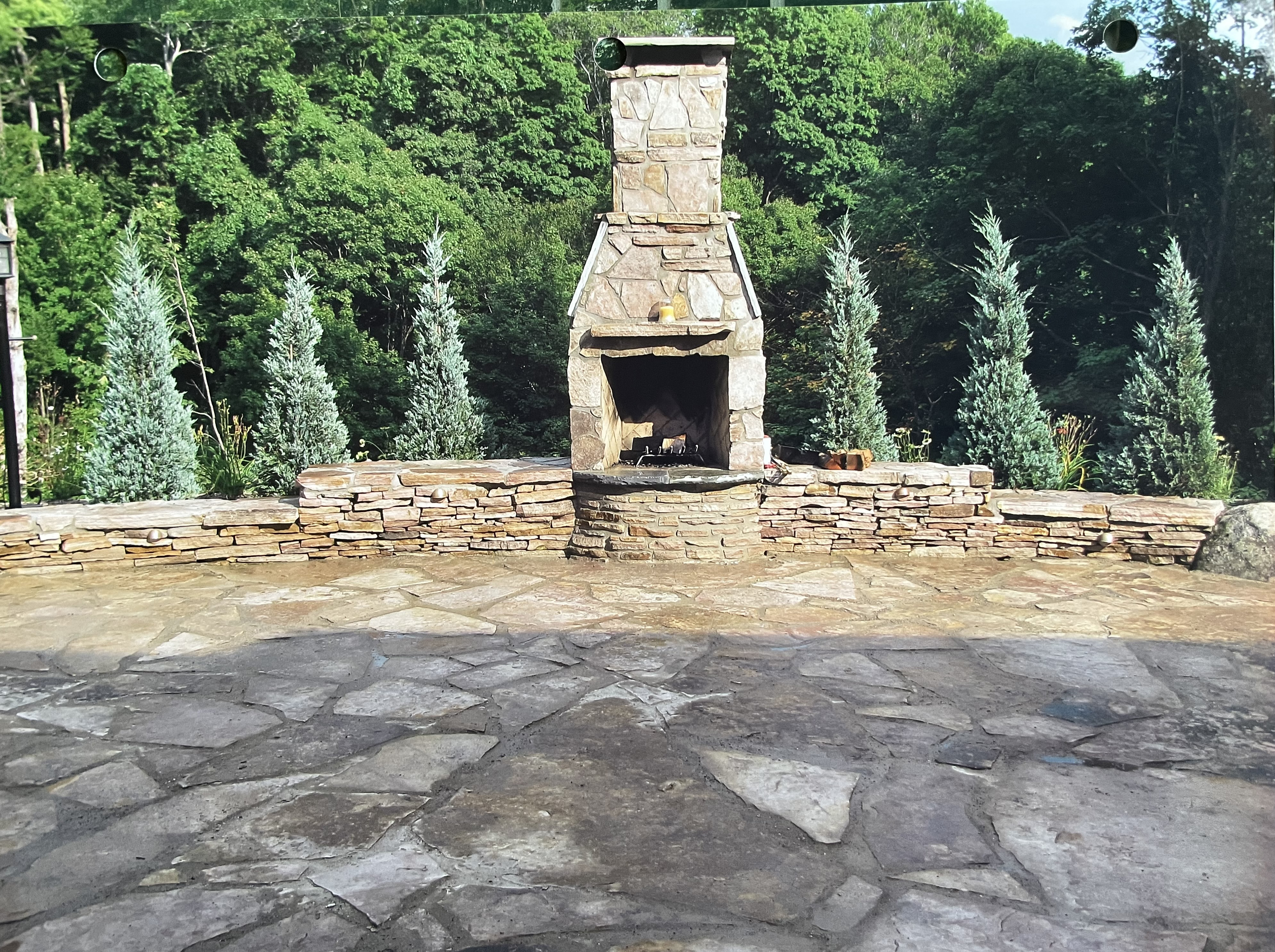 Outdoor Fireplace - Flagstone Patio